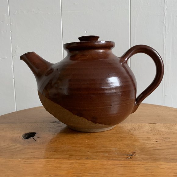 Beautiful Pottery Tea Set - Picture 5 of 7